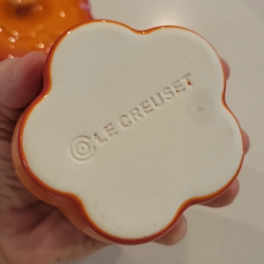 New Le Creuset Flame Orange Flower Cocotte Pair